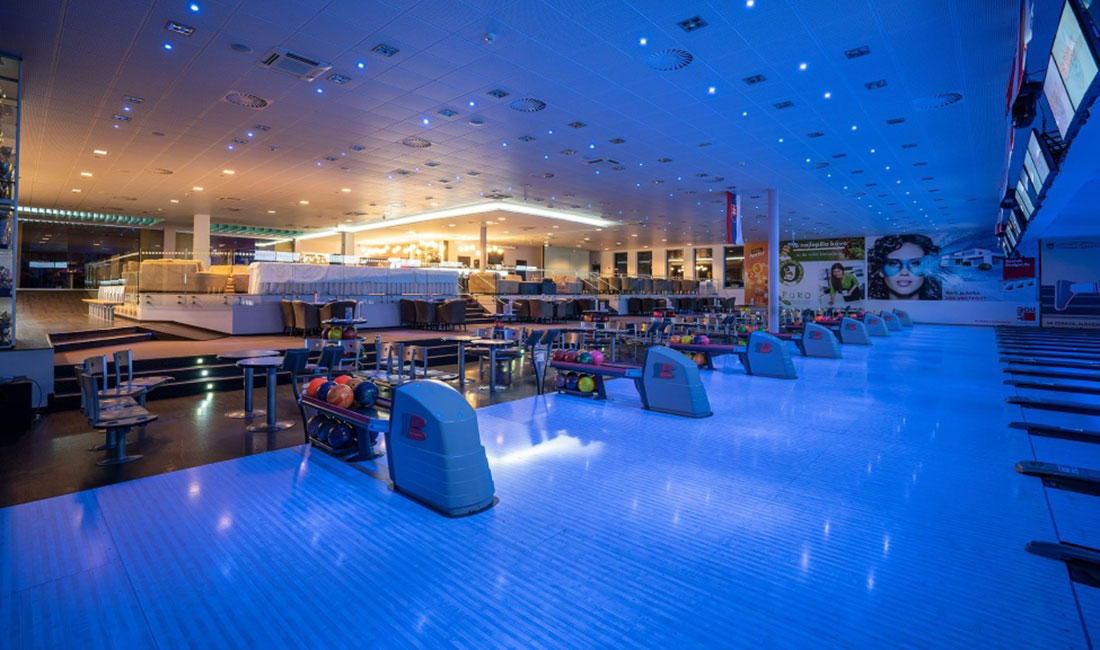 Brunswick distributor Bowling CZ S.R.O. BNC Centrum bowling alley lanes at the European Champions Cup 2013