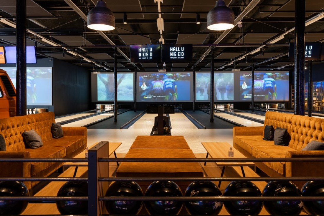 Brunswick distributor Valcke Group - Hall U Need bowling alley Saint-André-lez-Lille, France - Image 1