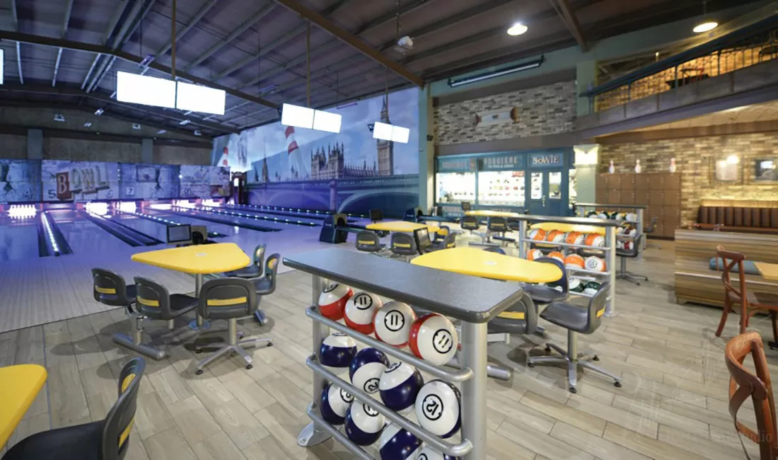 Mercury bowling centre, Oxaca, Mexico - Image 1