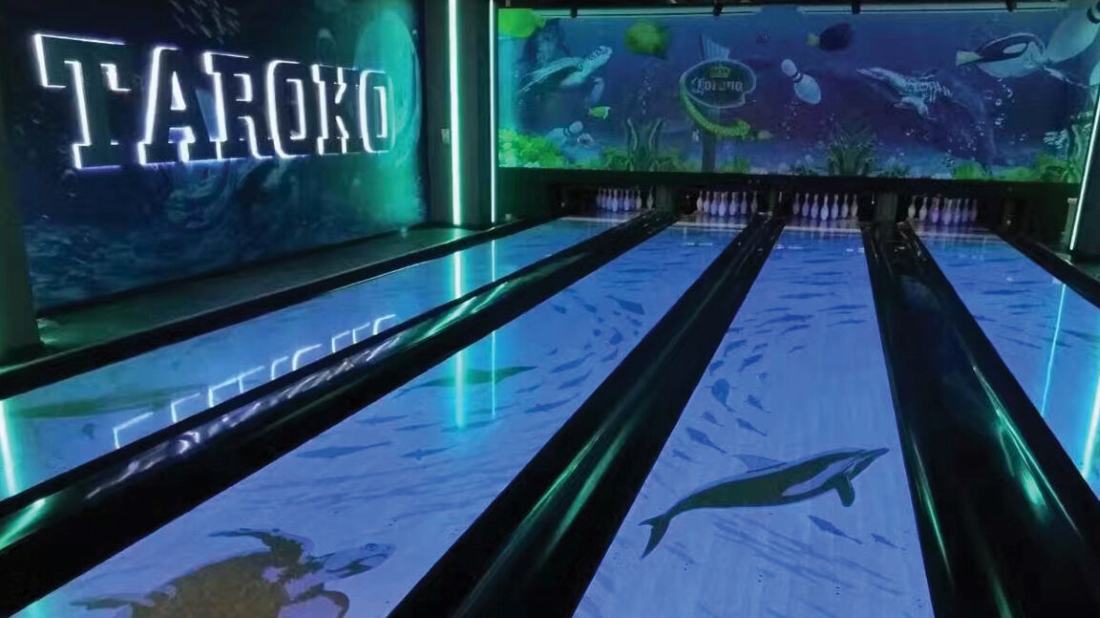 Brunswick distributor Shanghai Dorcas Trading Co - Taroko bowling alley in Shanghai