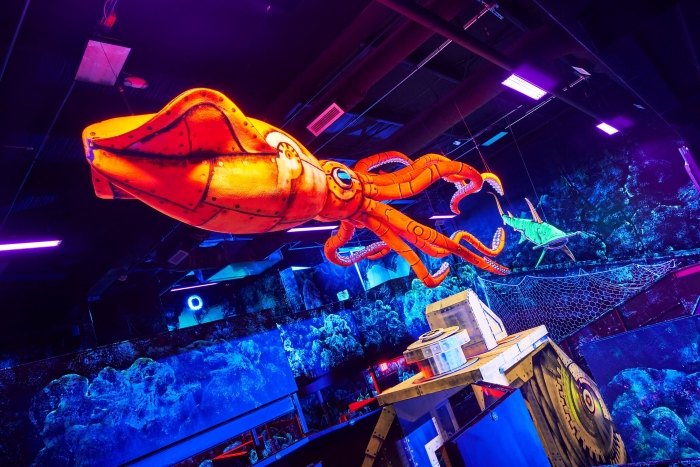 Ten_Pin_Alley_OH_Laser_700 Ten_Pin_Alley_OH_Laser_bowling alley lanes decoration of a giant squid